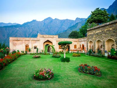 pari mahal 1 400 x 300